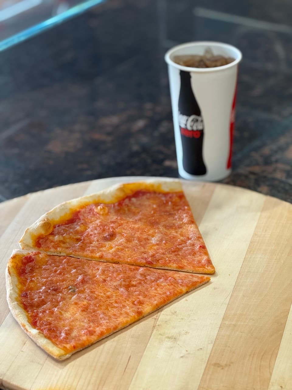 2 Plain Slices + Fountain Soda